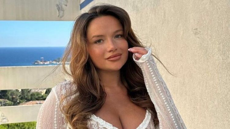 « Je vais finir en psychiatrie » : Victoria Mehault au plus mal après la naissance de son fils