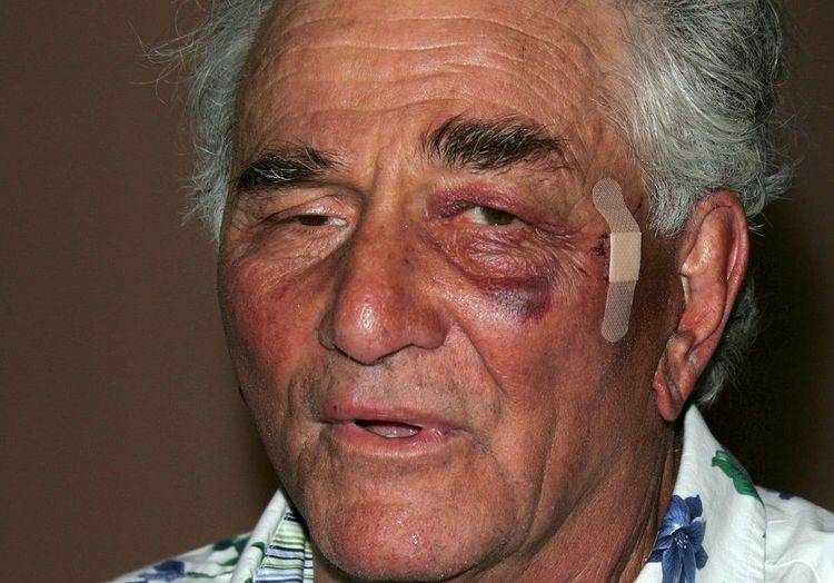 Peter Falk (Columbo) : son héritage au cœur d’un conflit entre sa veuve et sa fille