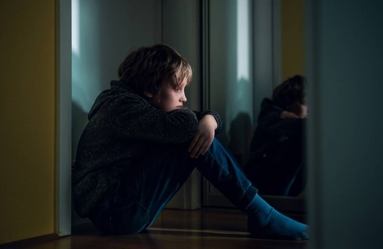 Violences sexuelles : la majorité des hommes victimes ont été agressés dans leur enfance
