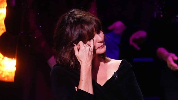 Faustine Bollaert ne parvient pas à l'oublier depuis sa disparition : "Elle me manque"