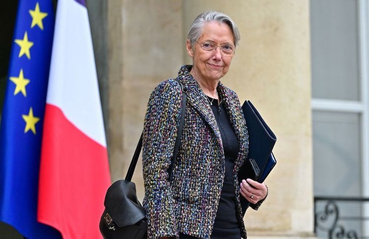 Elisabeth Borne va modifier le Code de l’éducation contre les armes blanches à l’école