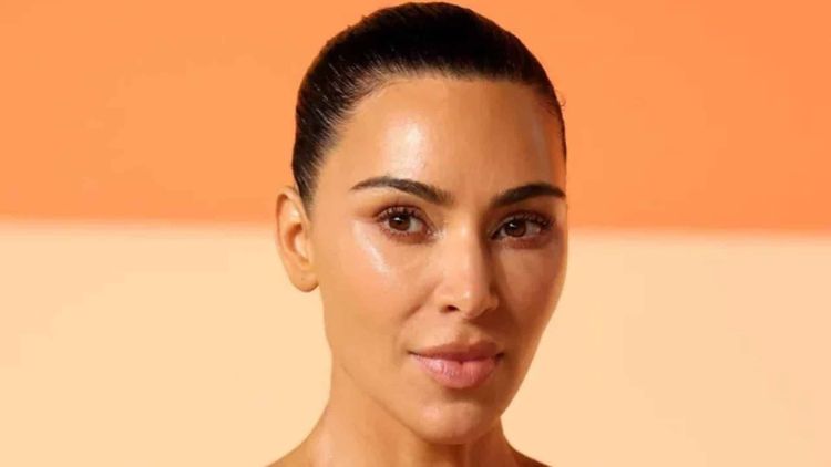 Kim Kardashian prête à affronter les "papys braqueurs" avec "dignité et courage" lors de son témoignage dont on connaît la date