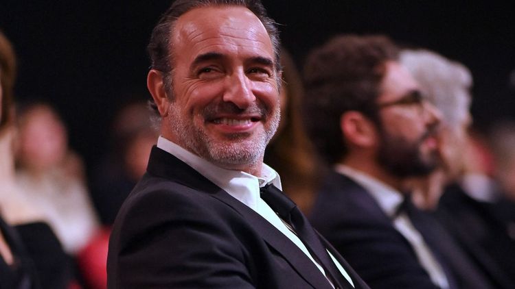 Face à la nouvelle du remake d’Un gars, Une fille, Jean Dujardin réagit : “Je trouve ça bien”