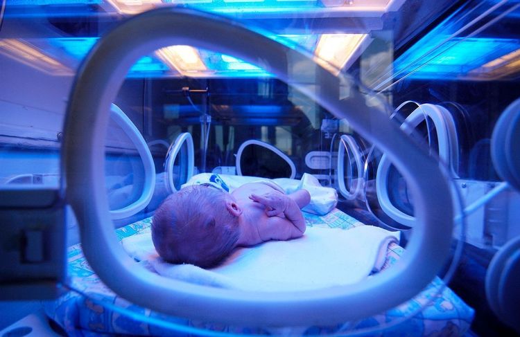 Le scientifique des « bébés génétiquement modifiés » veut généraliser l'édition de l'ADN
