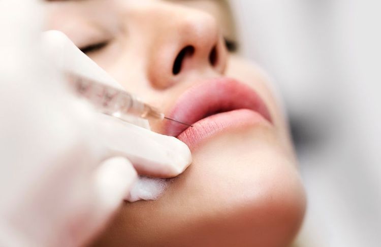 Botox : les autorités alertent sur des cas graves de botulisme après des injections illégales