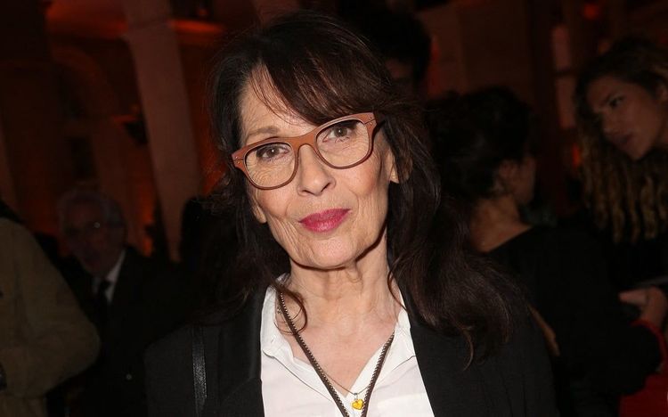 Chantal Lauby : "Elle a pris cher", à 77 ans, la star des Nuls moquée pour sa dégaine de "mémère"