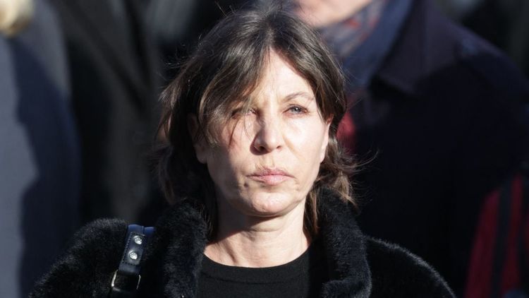 Mathilde Seigner sans ambages sur Johnny Hallyday : "c'était un homme d'une simplicité incroyable"
