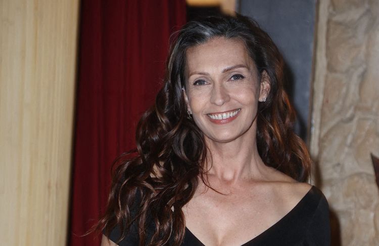 Adeline Blondieau (« Sous le soleil ») fait l’étonnante annonce de ses fiançailles et de son mariage