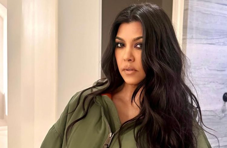 « Ce n’est pas une perruque » : Kourtney Kardashian (46 ans), son changement de coiffure radical