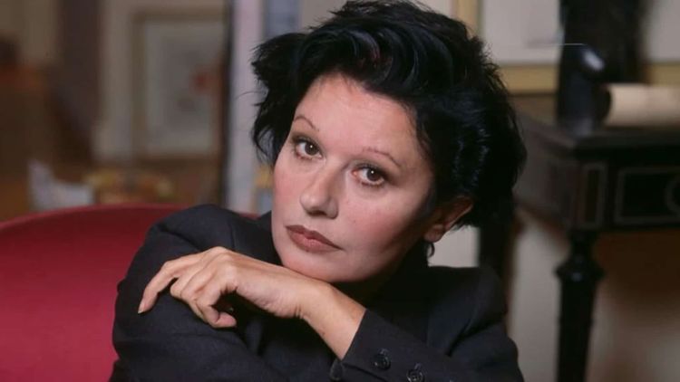 "Ravie d’être…" : cette phrase (très) étonnante inscrite sur le cercueil de Guesch Patti !