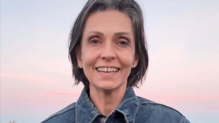 Adeline Blondieau évoque le combat de son mari contre le cancer et lui fait une belle déclaration : "Unis face à la maladie"