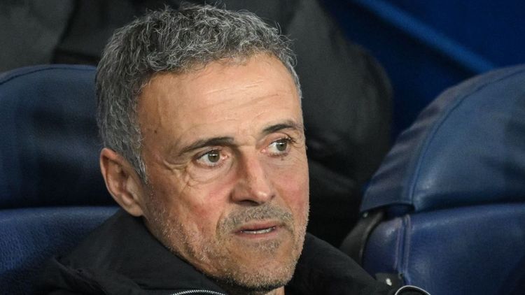 Luis Enrique : À quoi ressemble l'incroyable maison avec piscine privée et terrain de padel de l'entraîneur du PSG ?