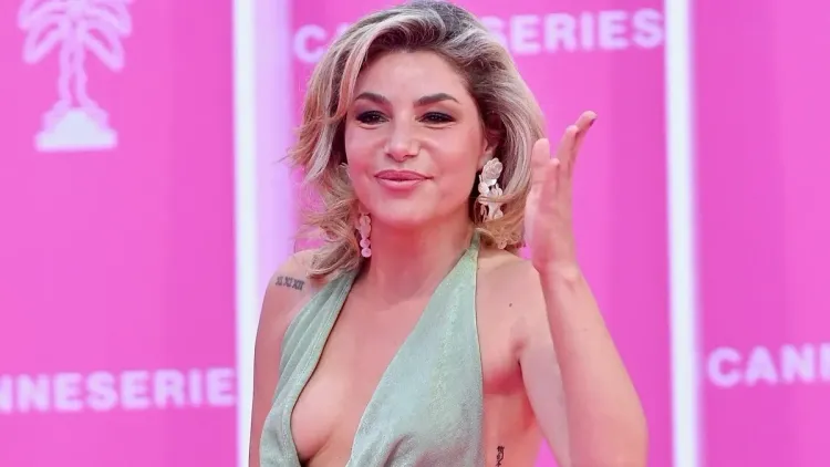 "J’ai goûté à tout" : Lola Marois raconte ses "délires" pas très nets à 14 ans à base de substances "dures" et illicites