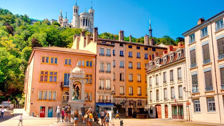 Immobilier à Lyon : une progression modérée en octobre 2025