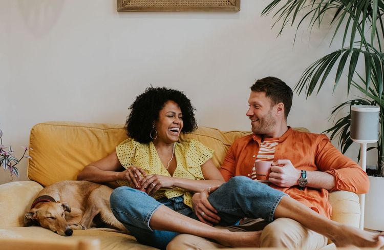 Fini la passion toxique : en couple, les Français préfèrent l’amour tranquille