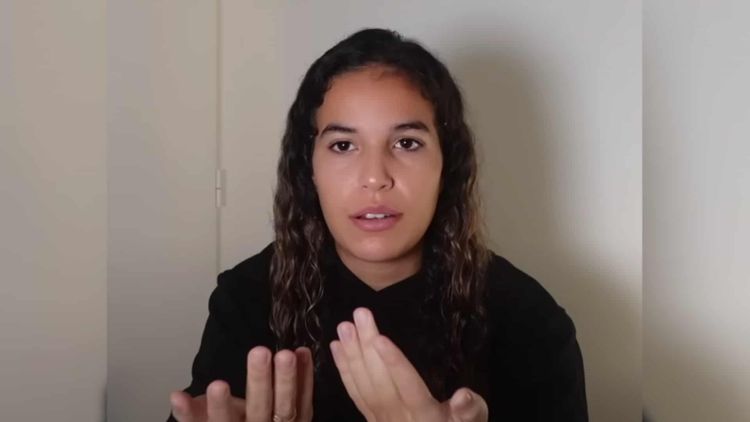 Poupette Kenza : accusée d'antisémitisme, ses propos sur les juifs choquent la Toile !