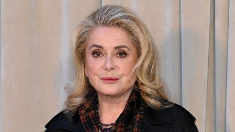 Catherine Deneuve sur le grand écran avec l'un des fils Beckham "entre ambition, performance et intimité"