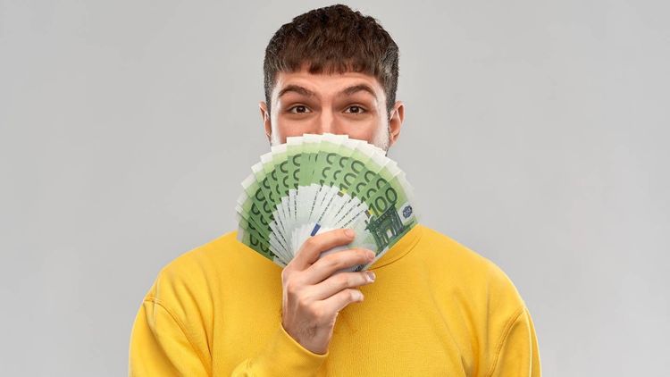 Seul, en couple, avec ou sans enfant... À partir de combien êtes-vous riche ?