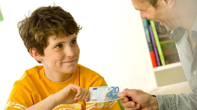 Tout dépenser ou épargner ? Voilà ce que font les adolescents de leur argent de poche