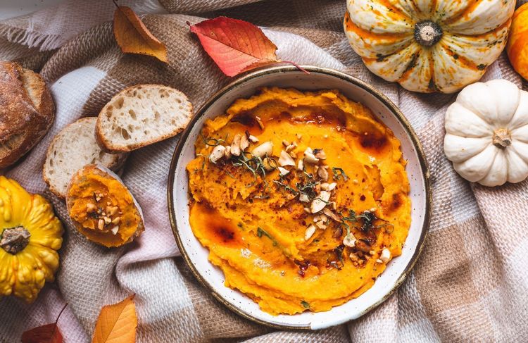 Pour un apéro d’automne, voici la recette de dip à la courge aux épices marocaines