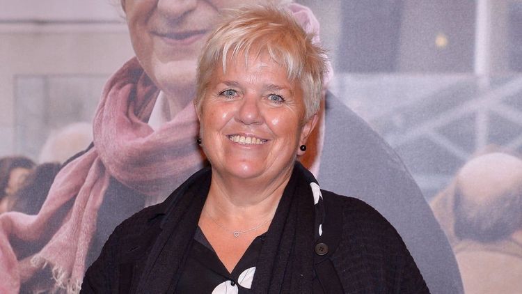 Mimie Mathy : "Si on me met la main aux fesses..." sa tactique radicale à 67 ans