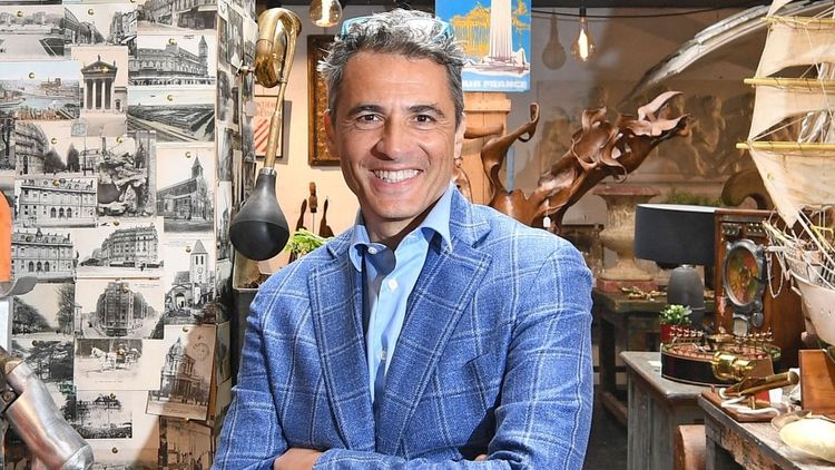 Julien Cohen : "195 000 €", le montant hallucinant de sa facture EDF "pour le seul mois de février"