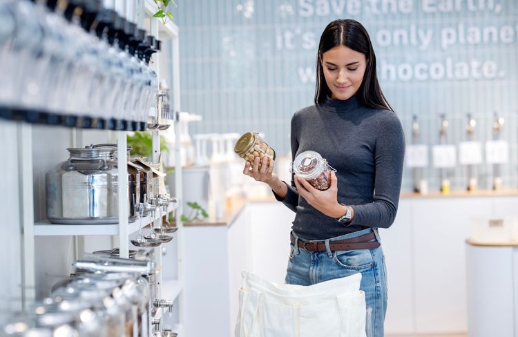Ces fruits secs à grignoter favoriseraient la pousse des cheveux, selon les experts