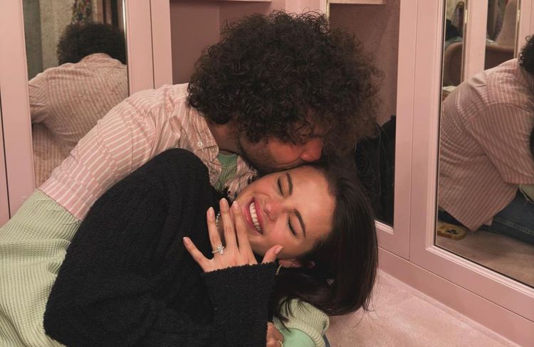 Voici le nom du vernis à ongles que portait Selena Gomez le jour de ses fiançailles