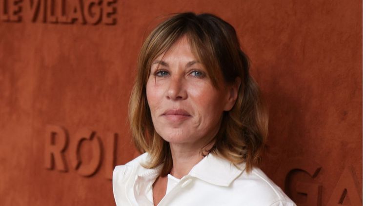 "Tant pis" : Mathilde Seigner assume Camping malgré les critiques et révèle pourquoi son fils en a "honte"