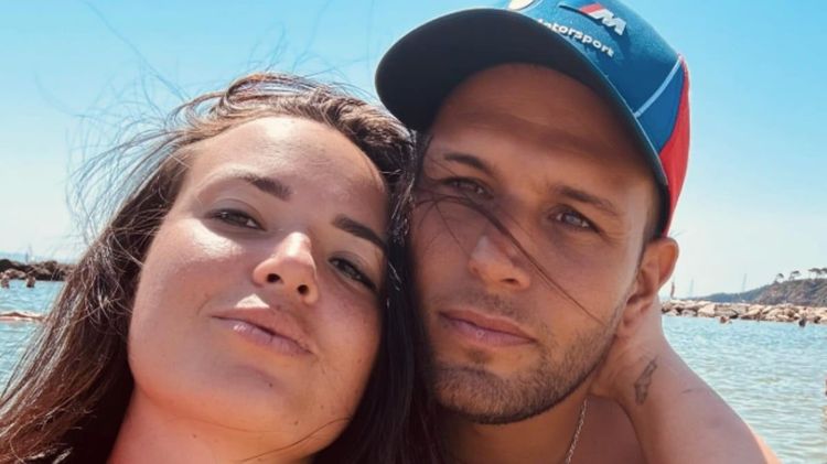 EXCLU. Chérie de Neymar, Kelly Helard (Les Ch'tis) cash sur ses addictions : "Je suis tombée dedans à l'époque"
