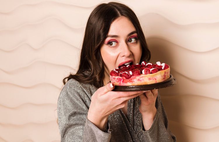 Stress et envies sucrées : les réflexes à adopter après une semaine de grignotage