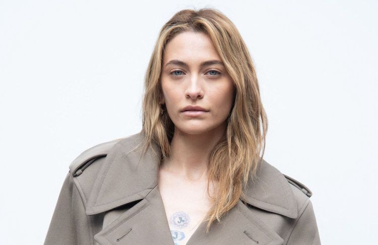Paris Jackson évoque son combat contre les addictions, 5 ans après avoir arrêté l’alcool et la drogue
