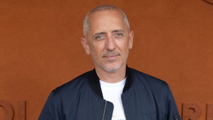 Gad Elmaleh évoque sa relation avec Johnny Hallyday : "Il n'arrêtait pas de…"