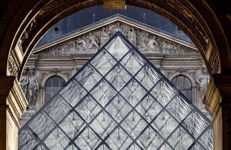 Glamour, sélect... Voici à quoi va ressembler le grand dîner du Louvre, le Met Gala à la française