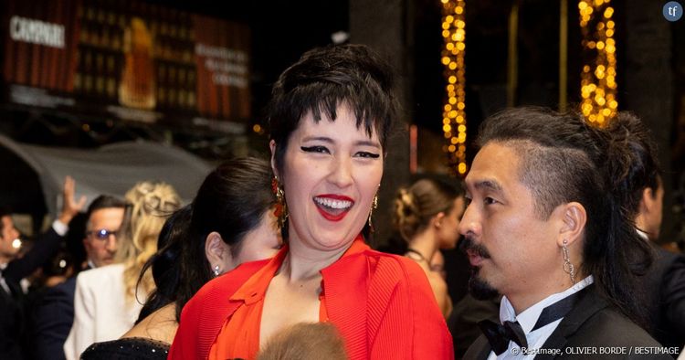 En plein Cannes, une invitée... allaite son bébé (et brise un tabou)