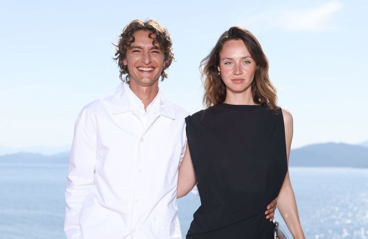 Vassili Schneider en couple : qui est sa compagne Maddie Kulicka ?