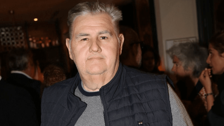 Pierre Ménès (62 ans) récidive : "salope", "sale bougnoule", nouveau dérapage en direct