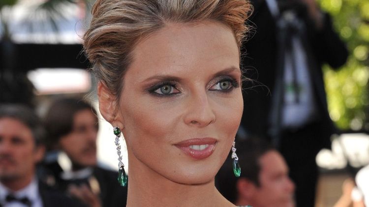 Sylvie Tellier : ce chèque qu'elle a touché pour quitter Miss France