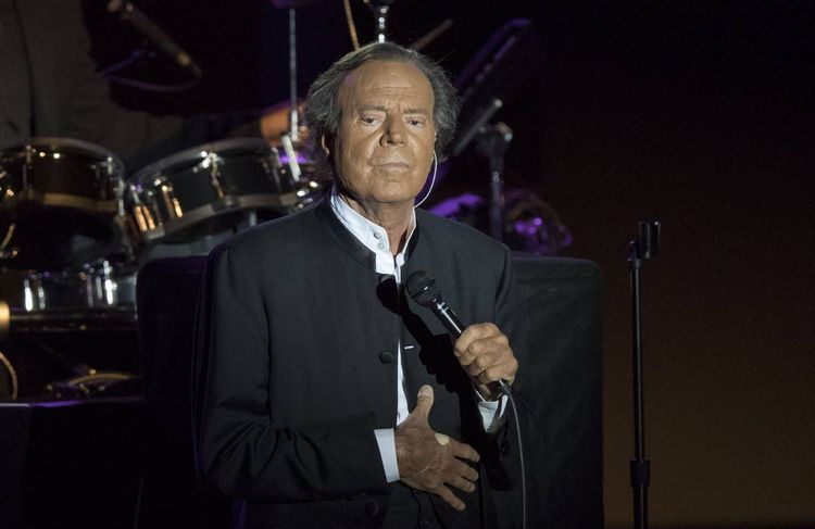 « Maison de l’horreur » : l’affaire Julio Iglesias pourrait-elle être l’affaire Epstein espagnole ?