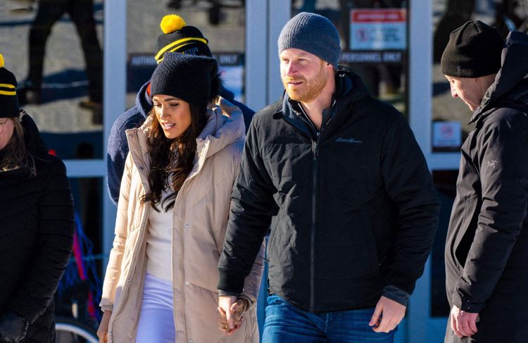 Photo retouchée de Kate : Meghan Markle et le prince Harry visés par la presse anglaise