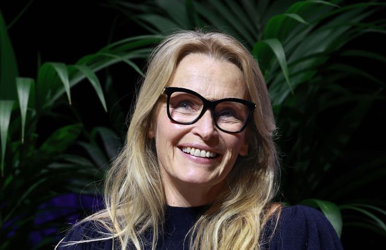 Estelle Lefébure : cette réaction acerbes de ses proches en apprenant sa grossesse à 44 ans