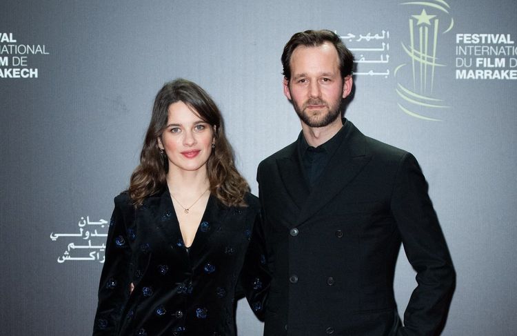 Qui est l'actrice Rebecca Marder, compagne de Benjamin Lavernhe ?
