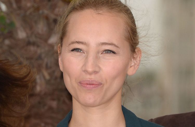 On a lu en avant-première le récit bouleversant d'Isild Le besco, « Dire vrai »