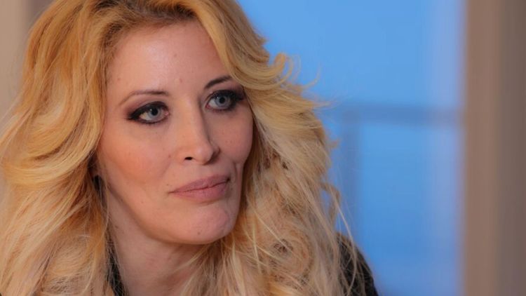 "Une amie au départ…" : Loana en couple avec une femme avant sa mort, tout ce que l’on sait de leur relation !
