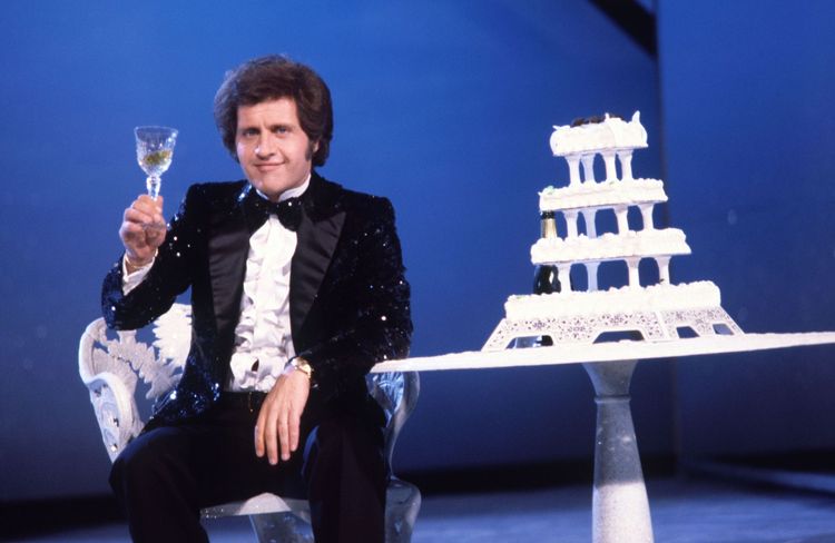 Jonathan Dassin reprend un tube iconique de son père Joe Dassin