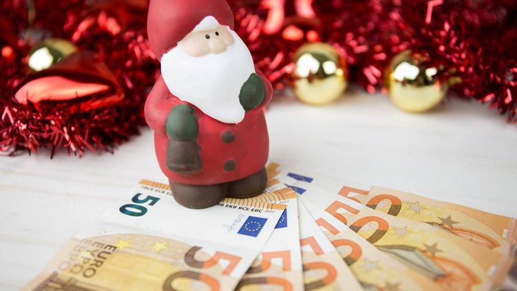 Perte sur votre Livret A, prime de Noël et prime d'activité... Les 3 infos du jour pour votre argent