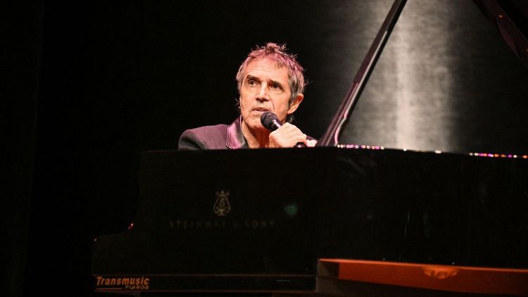 Julien Clerc (78 ans) met-il fin à sa carrière ? "Je trouve ça…"