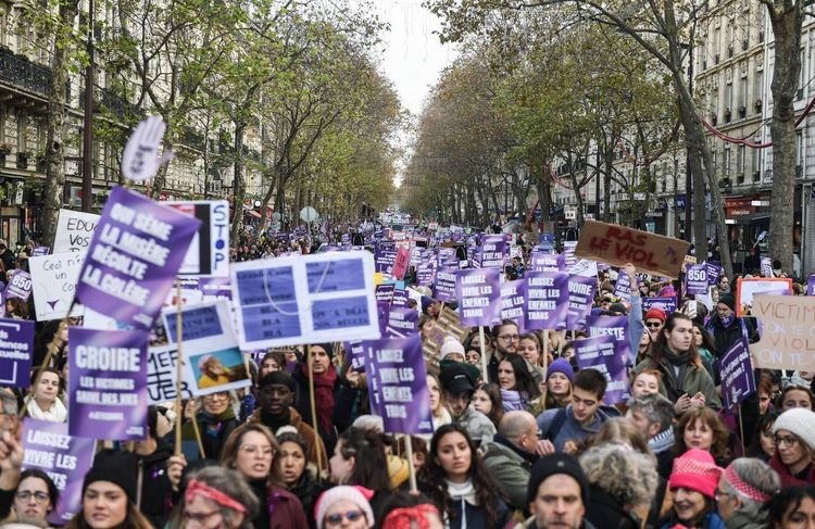 Féminicide de Chloé, 14 ans : l'angle mort des violences dans le couple chez les adolescentes