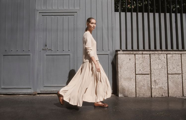 Le best of mode de la semaine : des mocassins Max Mara, un denim upcyclé chez Cos…