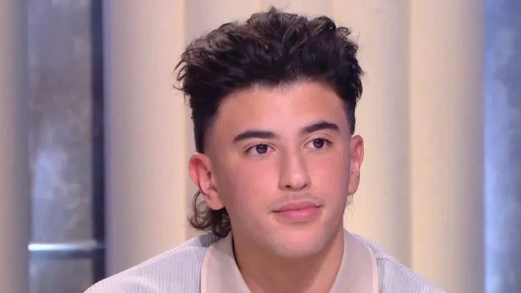 Just Riadh : l’influenceur se confie sur sa rencontre avec son épouse